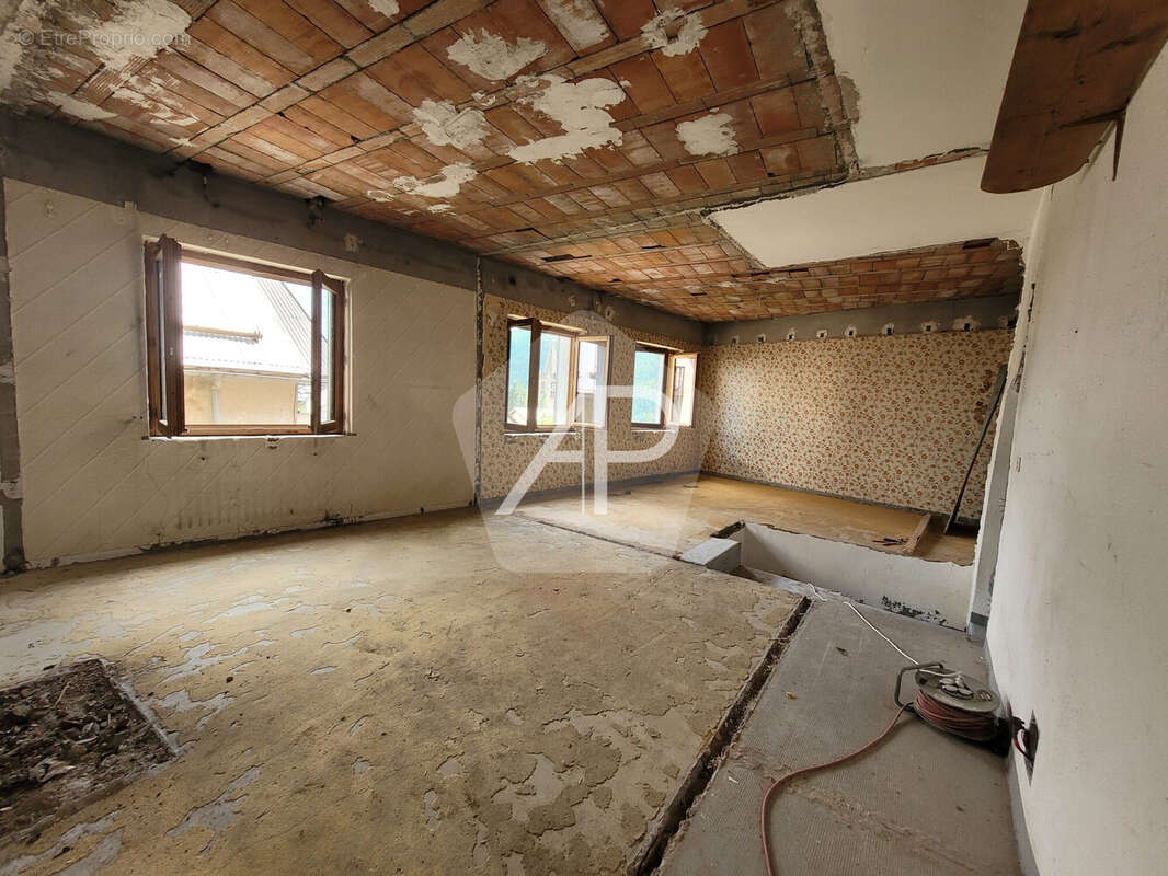 Maison à SAINT-CHAFFREY