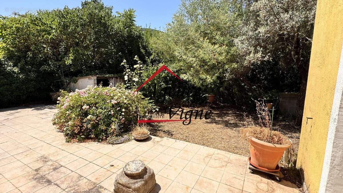 Maison à SAINT-FLORENT-SUR-AUZONNET