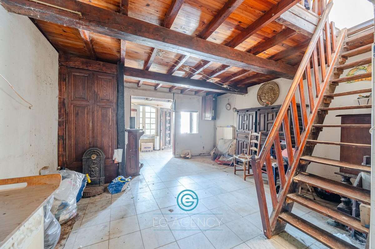 Maison à MARSEILLE-8E