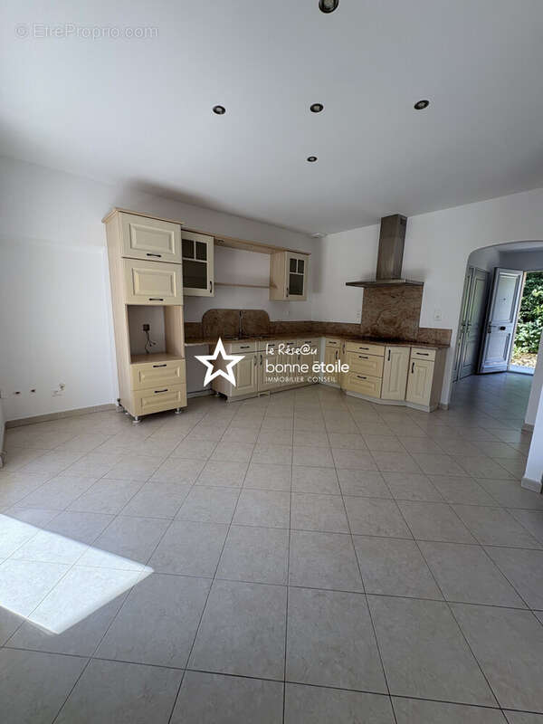 Maison à SALON-DE-PROVENCE