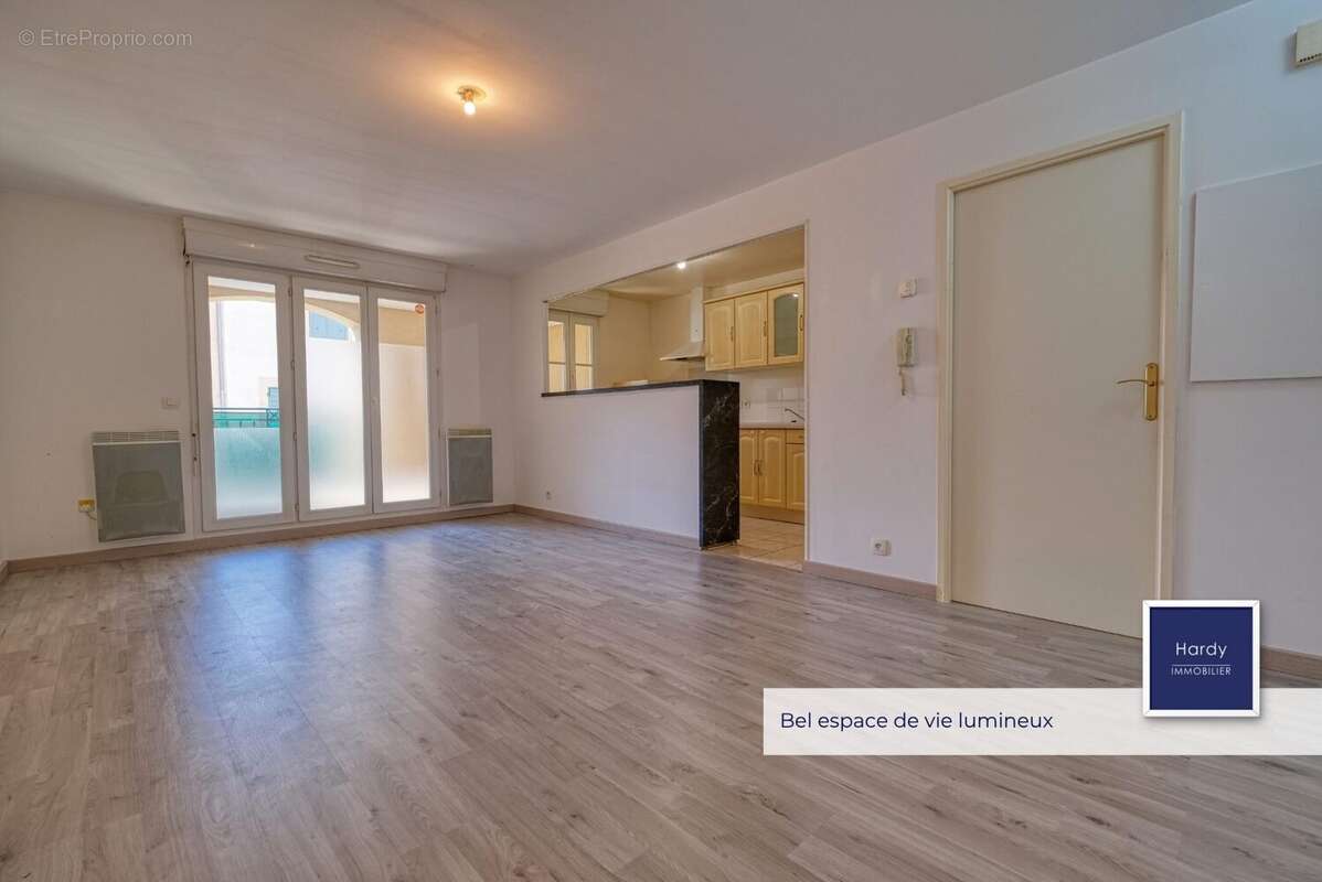 Appartement à VAUREAL