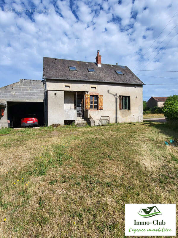 Maison à MONTIGNY-EN-MORVAN