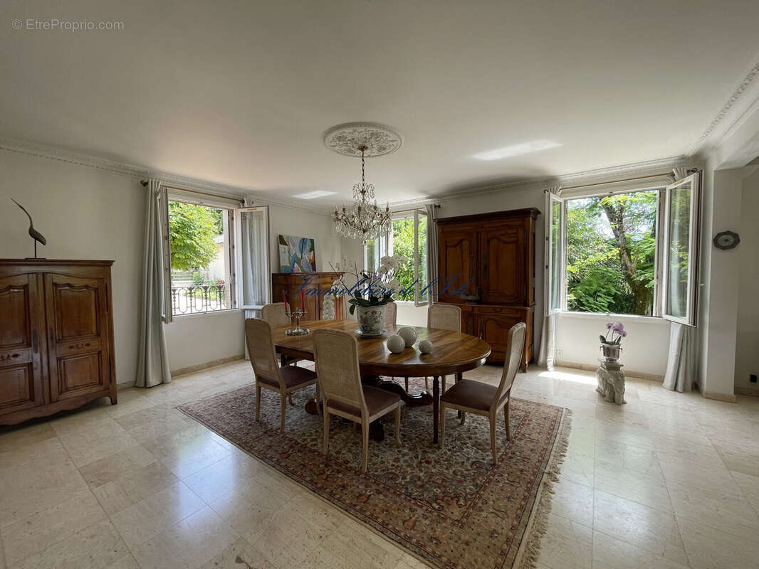 Maison à FOSSEMAGNE