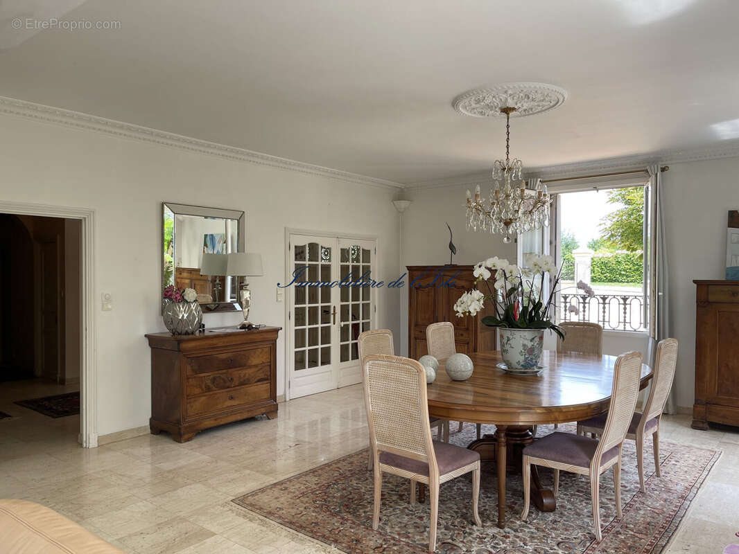 Maison à FOSSEMAGNE