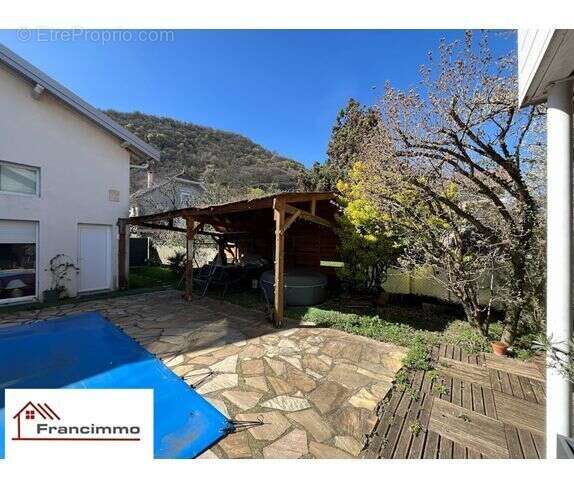 Maison à SEYSSINET-PARISET