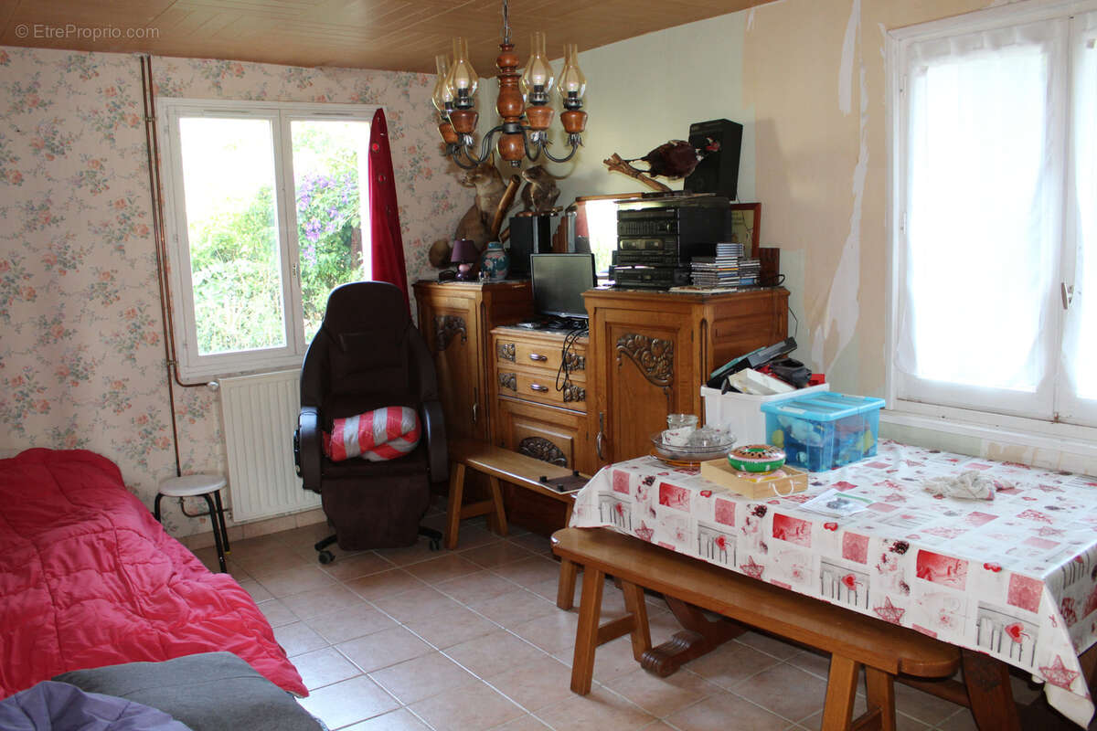 Maison à ANGLARDS-DE-SALERS