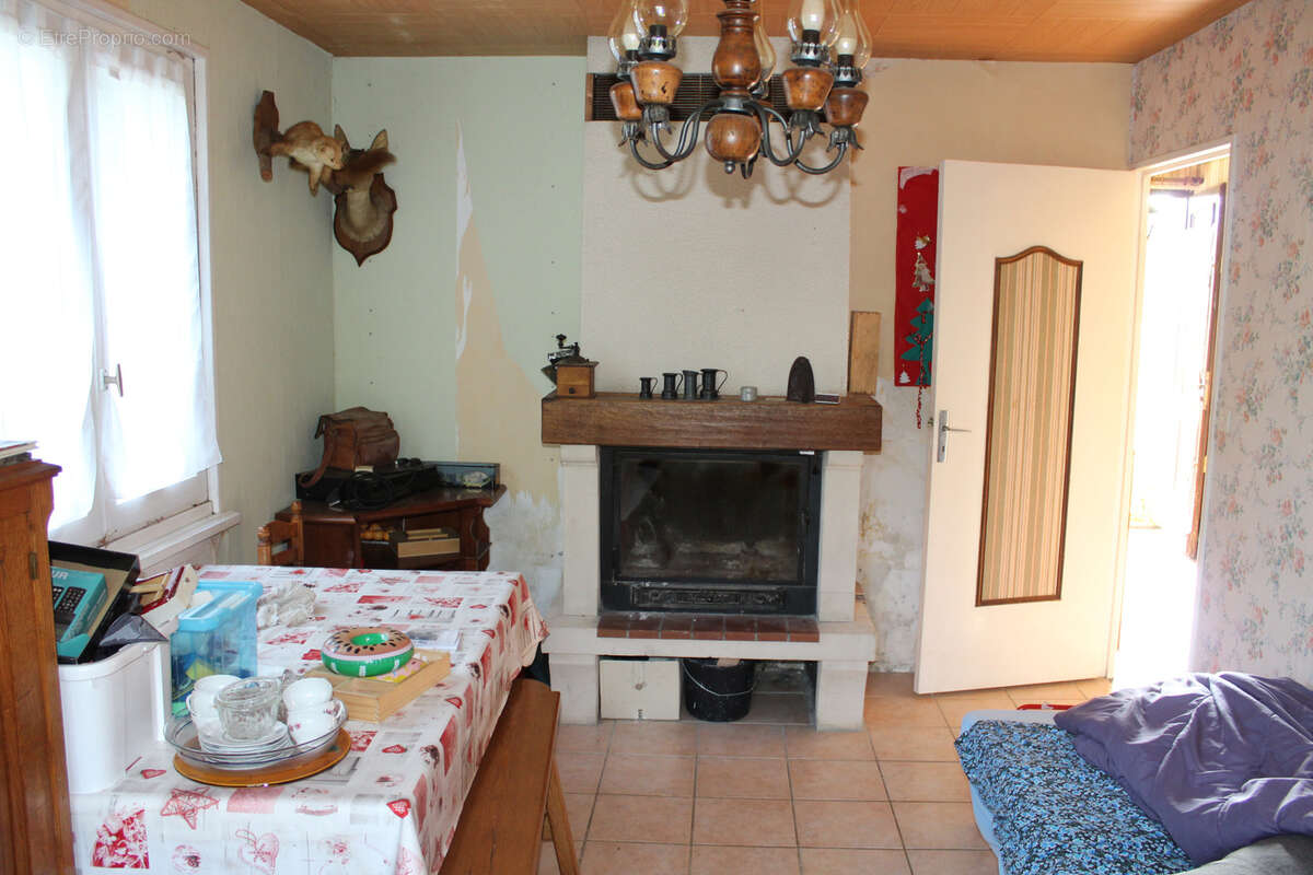 Maison à ANGLARDS-DE-SALERS