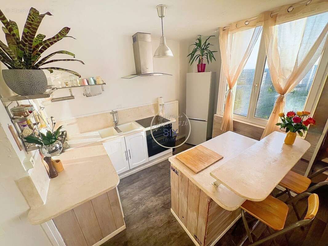 Appartement à MONS-EN-BAROEUL