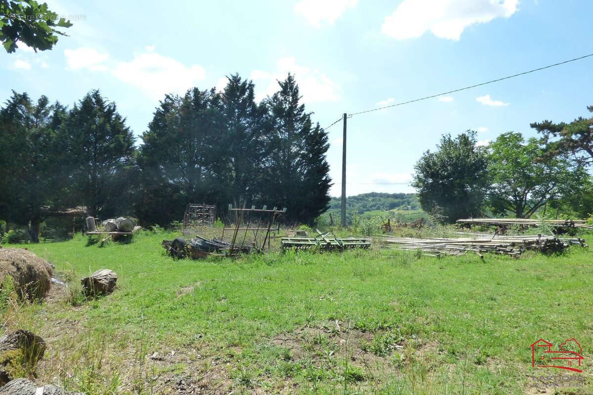 Terrain à CAUZAC