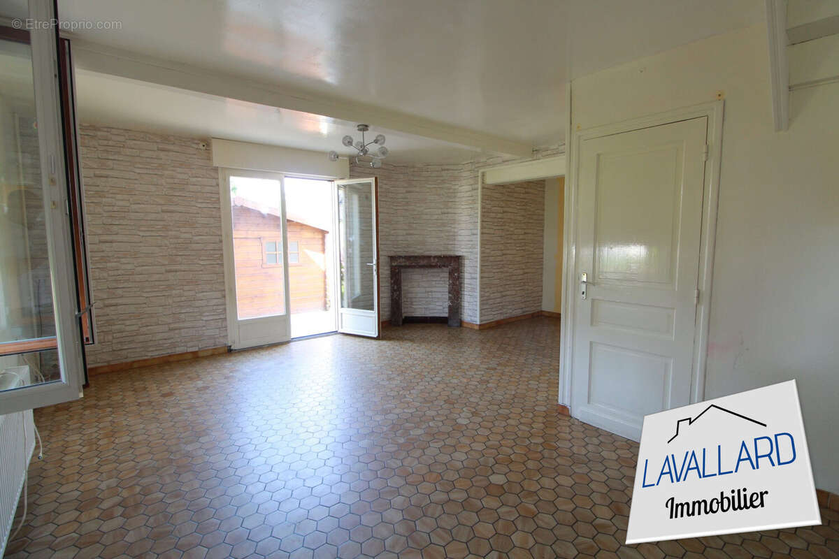 Maison à MONDICOURT