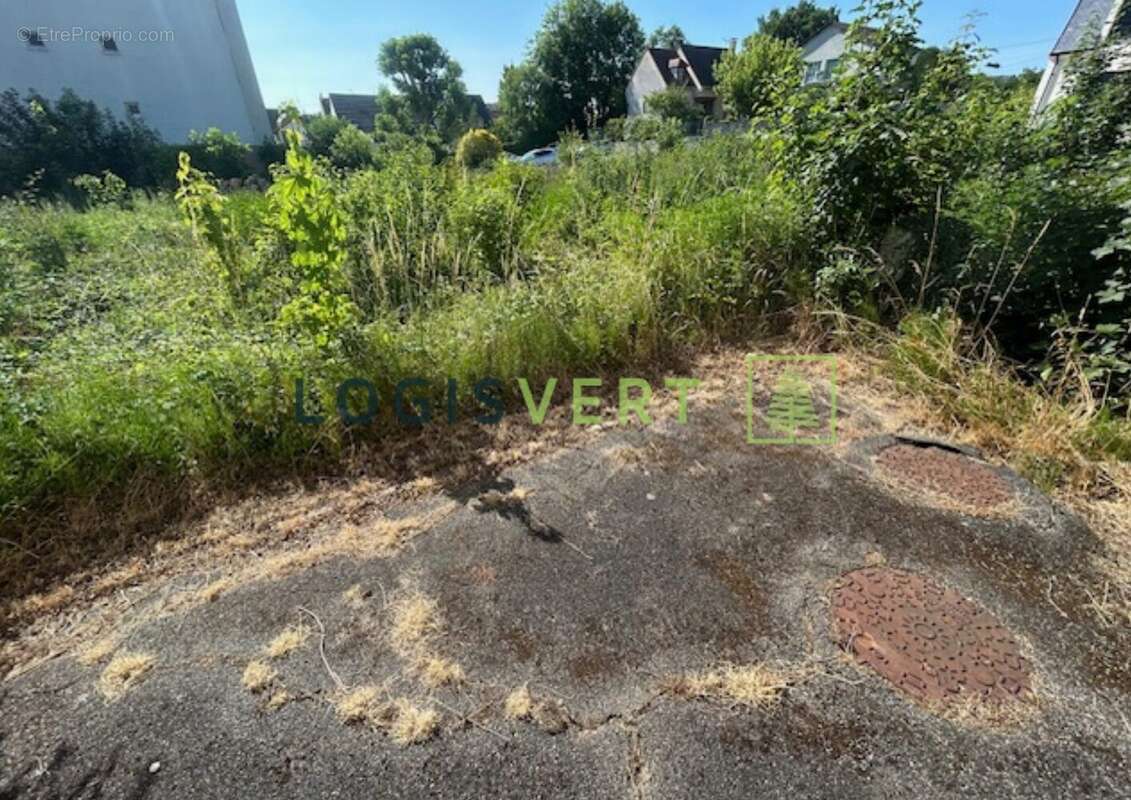 Terrain à PALAISEAU