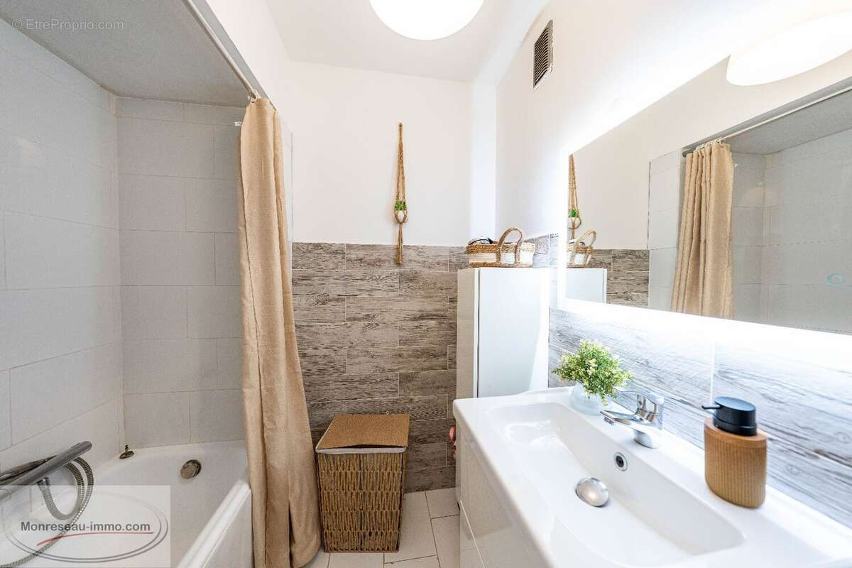 Appartement à LE CANNET