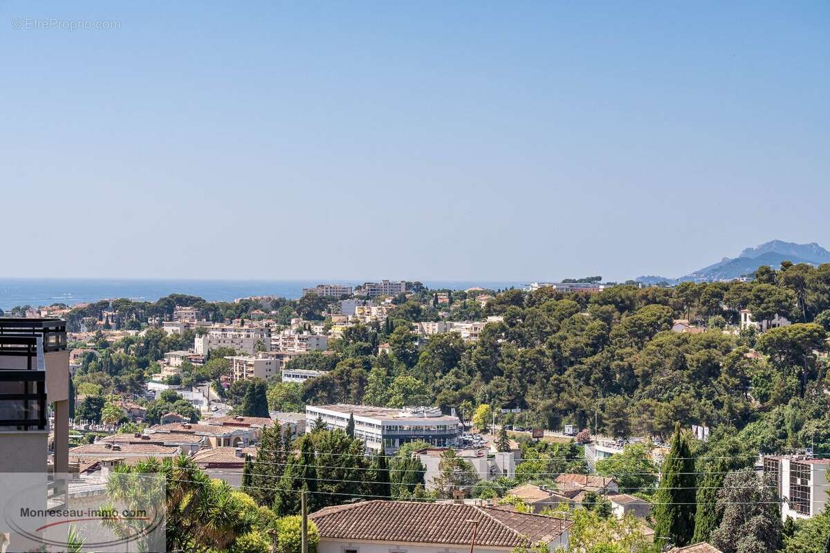 Appartement à LE CANNET