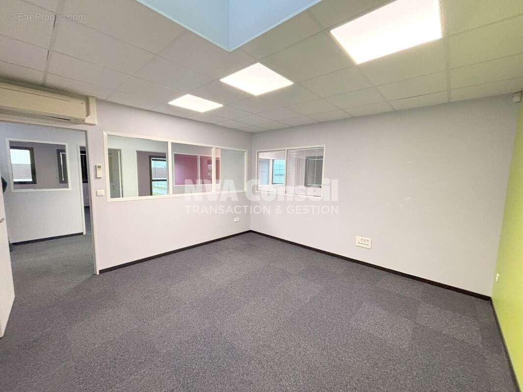 Commerce à SAINT-LEU-LA-FORET