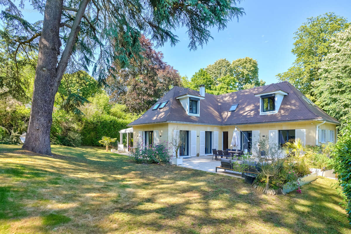 Maison à LOUVECIENNES