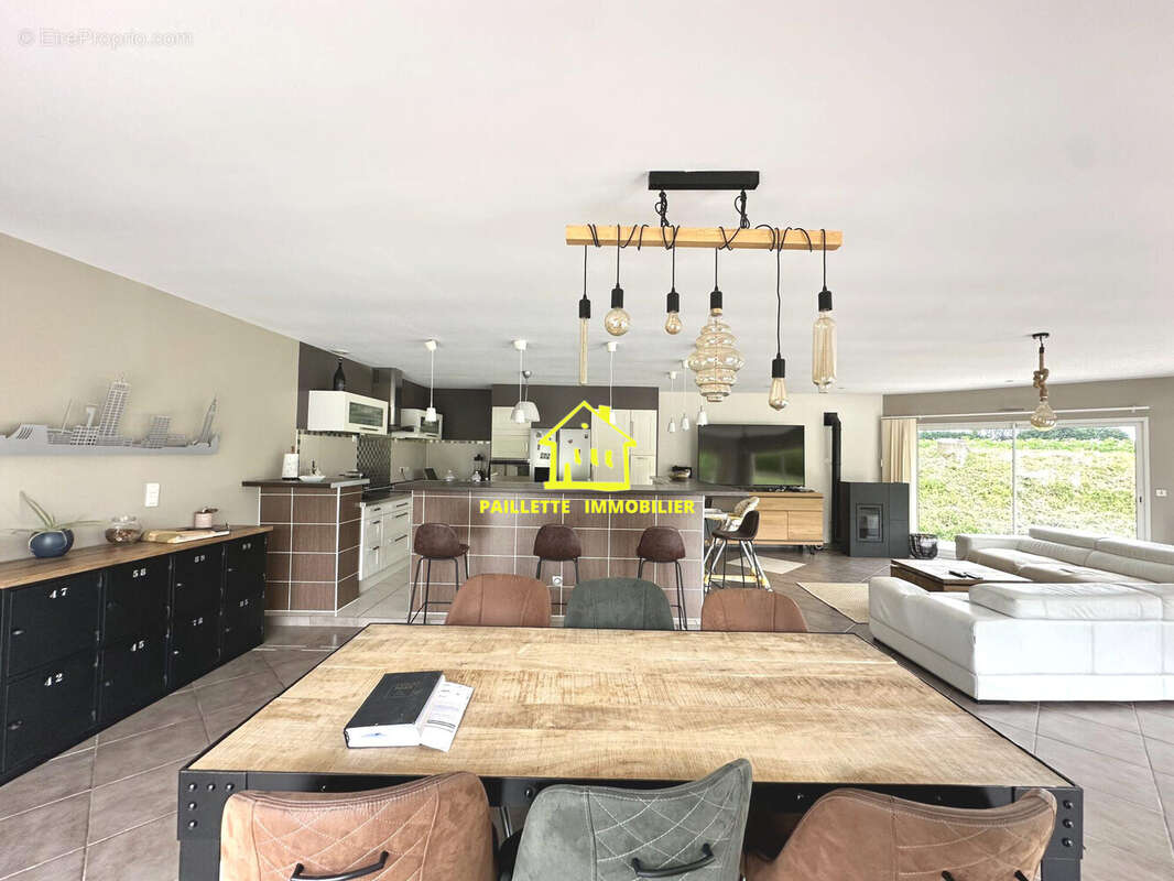 Maison à SAINT-ROMAIN-DE-COLBOSC