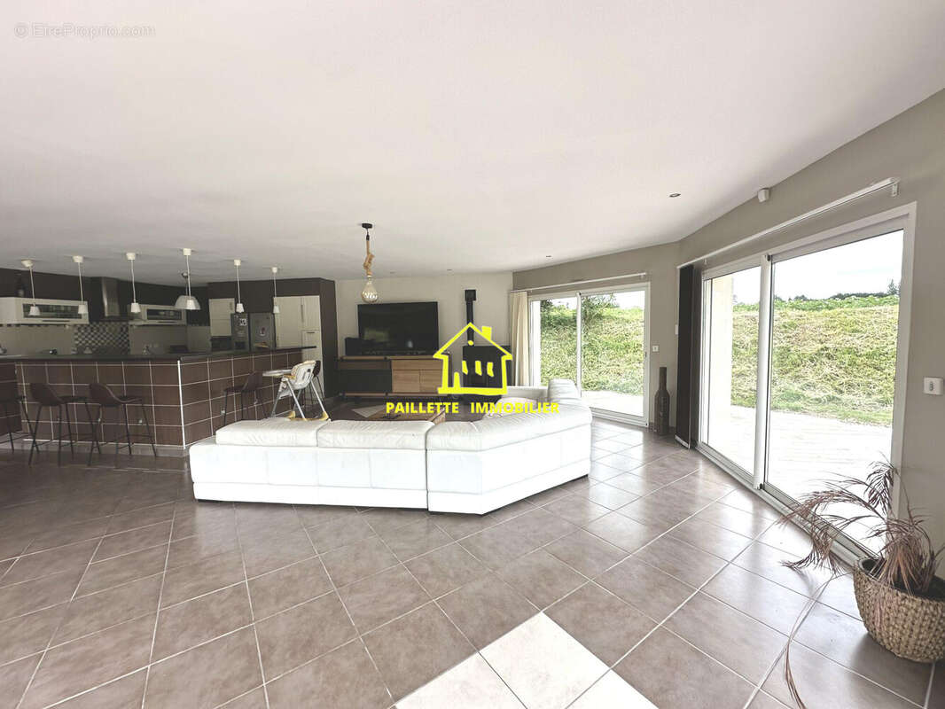 Maison à SAINT-ROMAIN-DE-COLBOSC