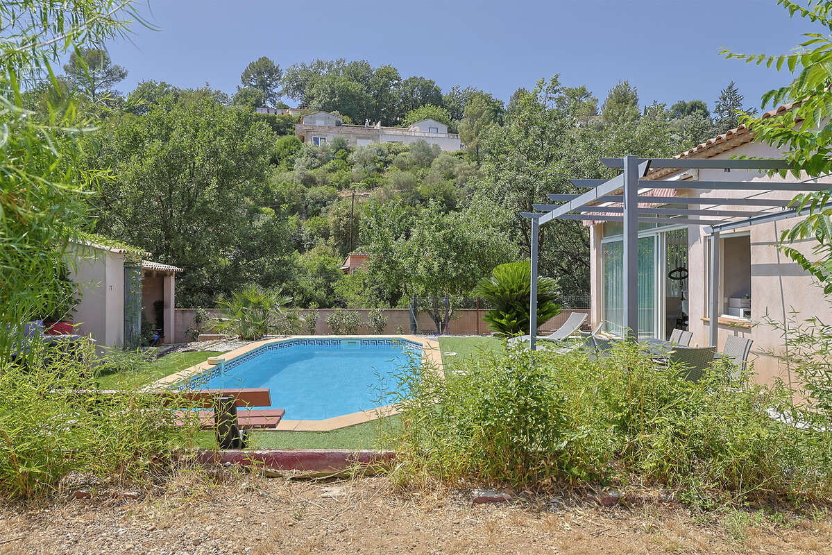 Maison à SOLLIES-TOUCAS