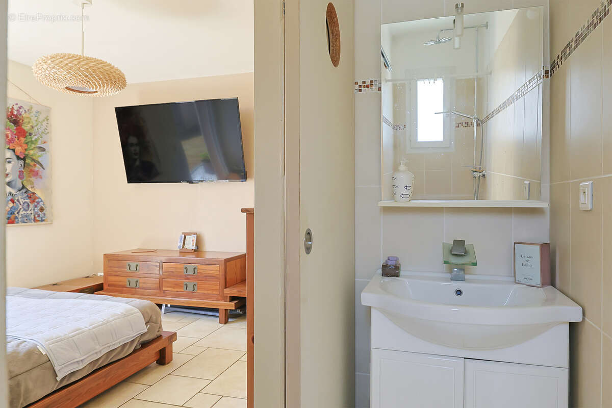 Maison à SOLLIES-TOUCAS