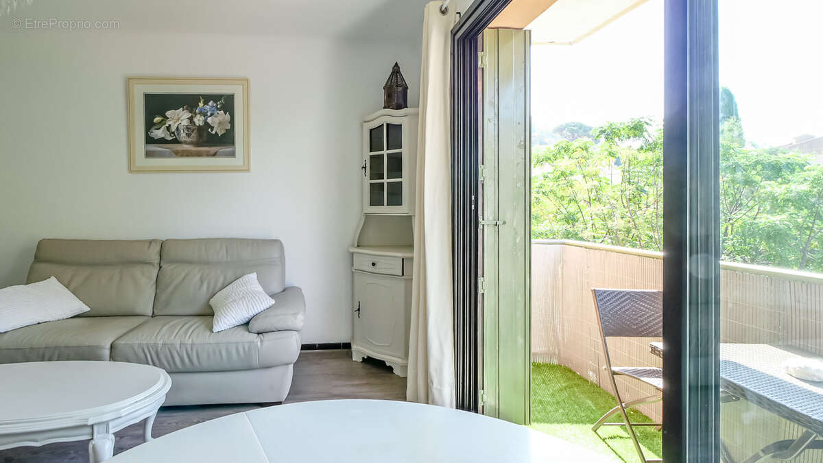 Appartement à HYERES