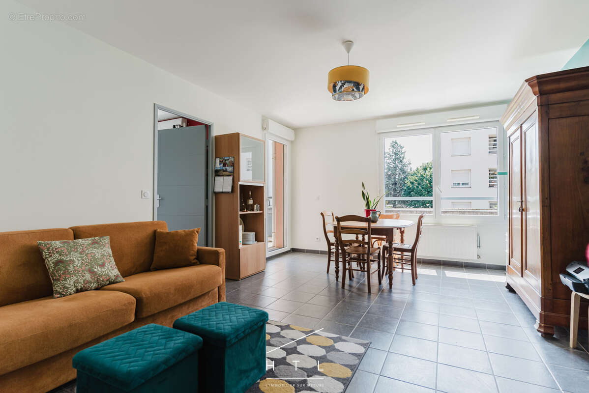 Appartement à VENISSIEUX