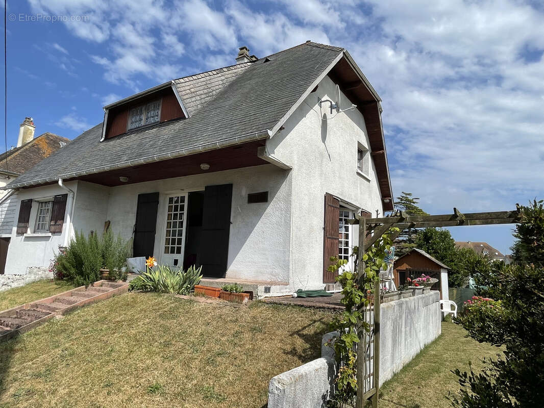 Maison à OUISTREHAM