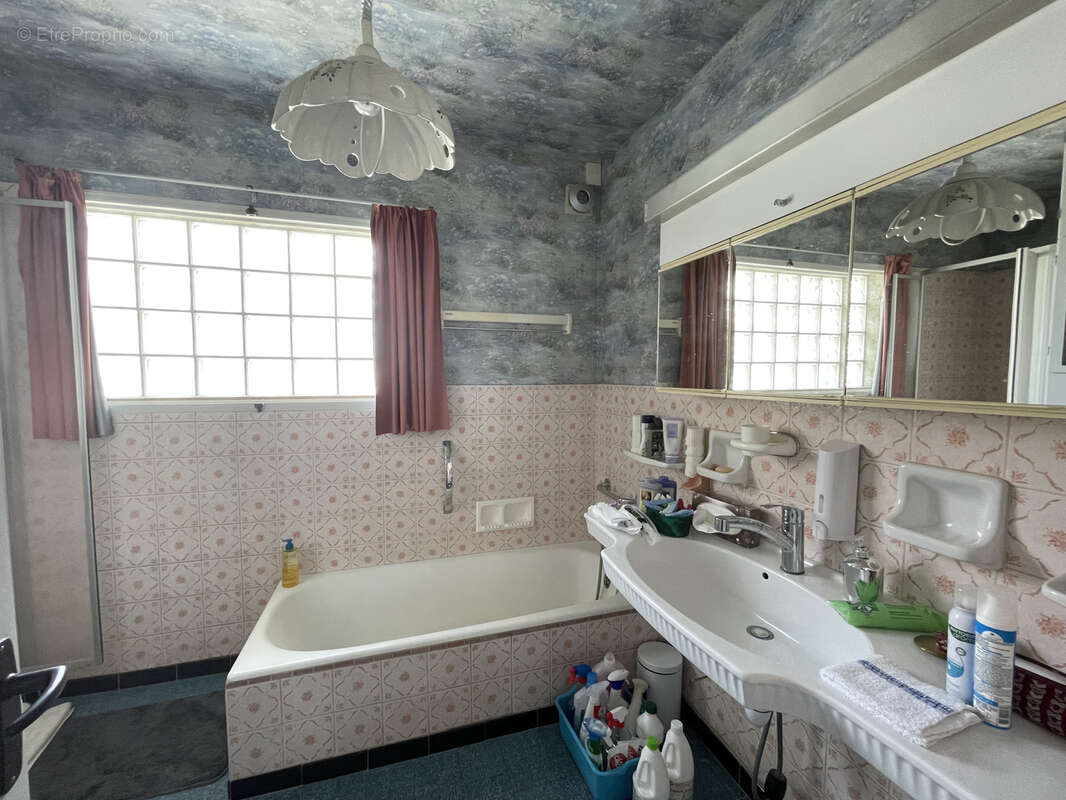 Maison à OUISTREHAM