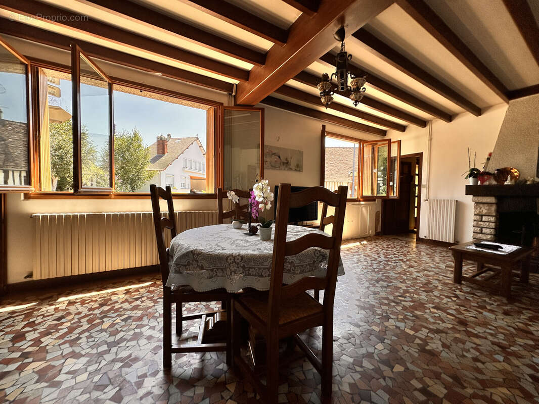 Maison à LA BONNEVILLE-SUR-ITON