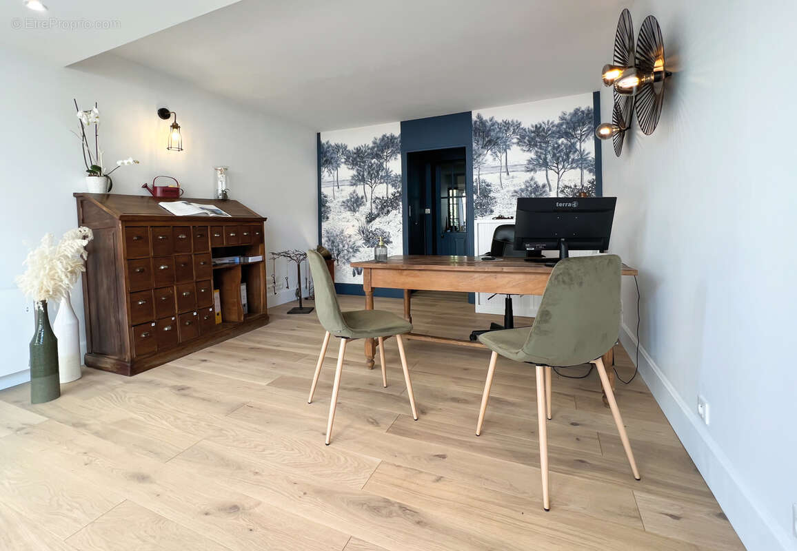 Parking à LES SABLES-D&#039;OLONNE