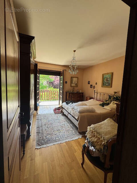 Maison à ARNAUD-GUILHEM