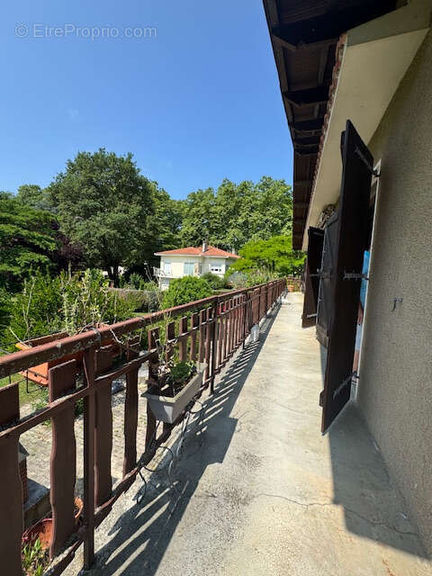 Maison à ARNAUD-GUILHEM