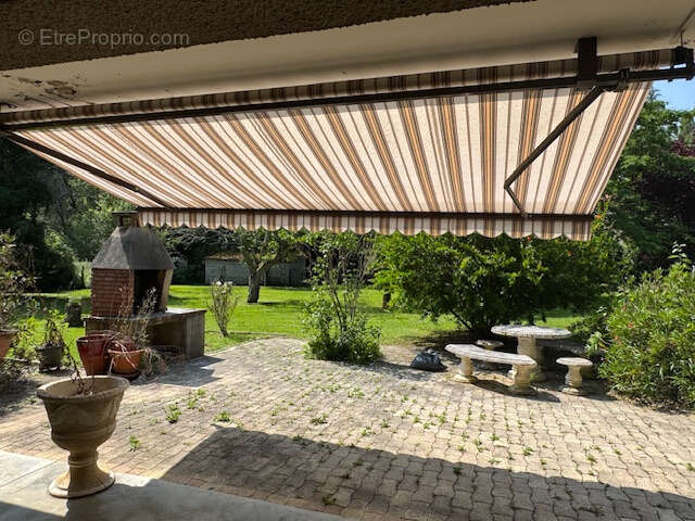 Maison à ARNAUD-GUILHEM