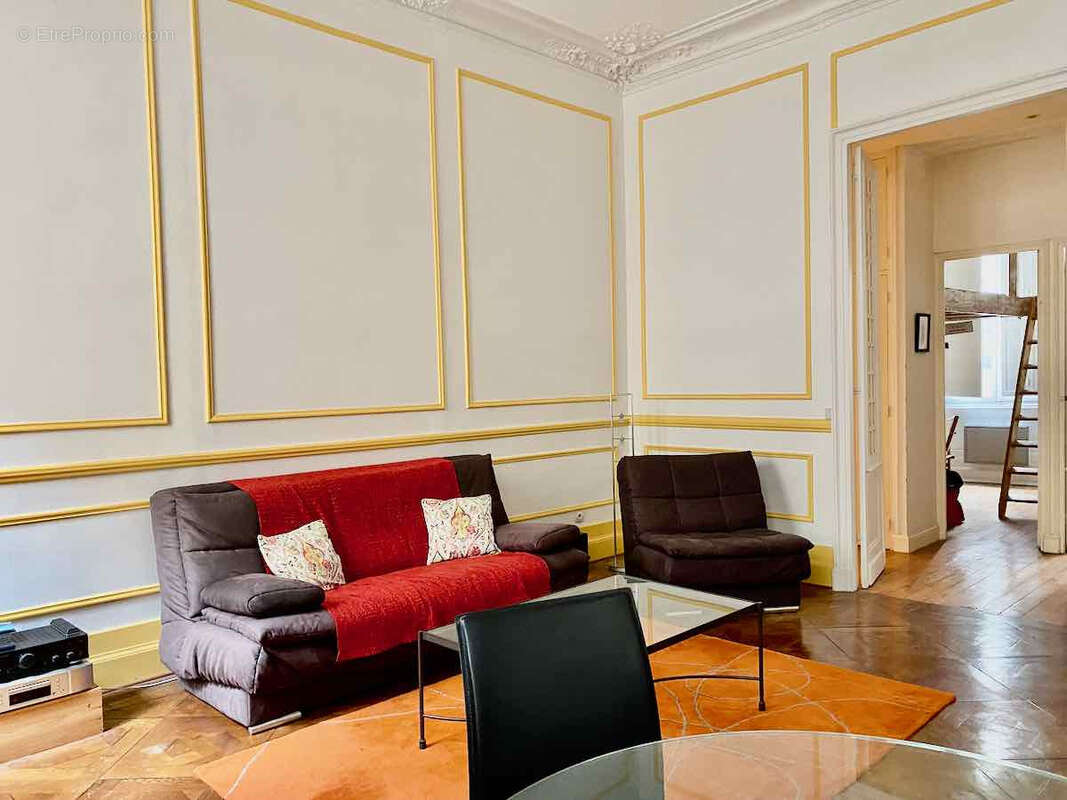 Appartement à BORDEAUX