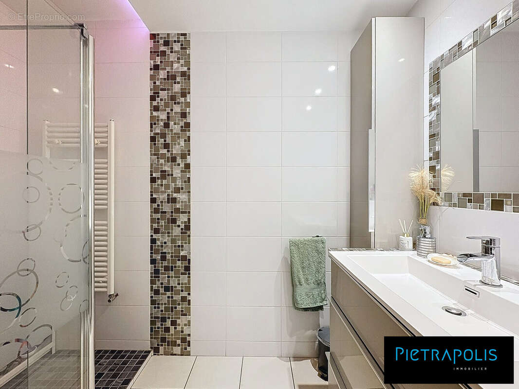 Appartement à TASSIN-LA-DEMI-LUNE