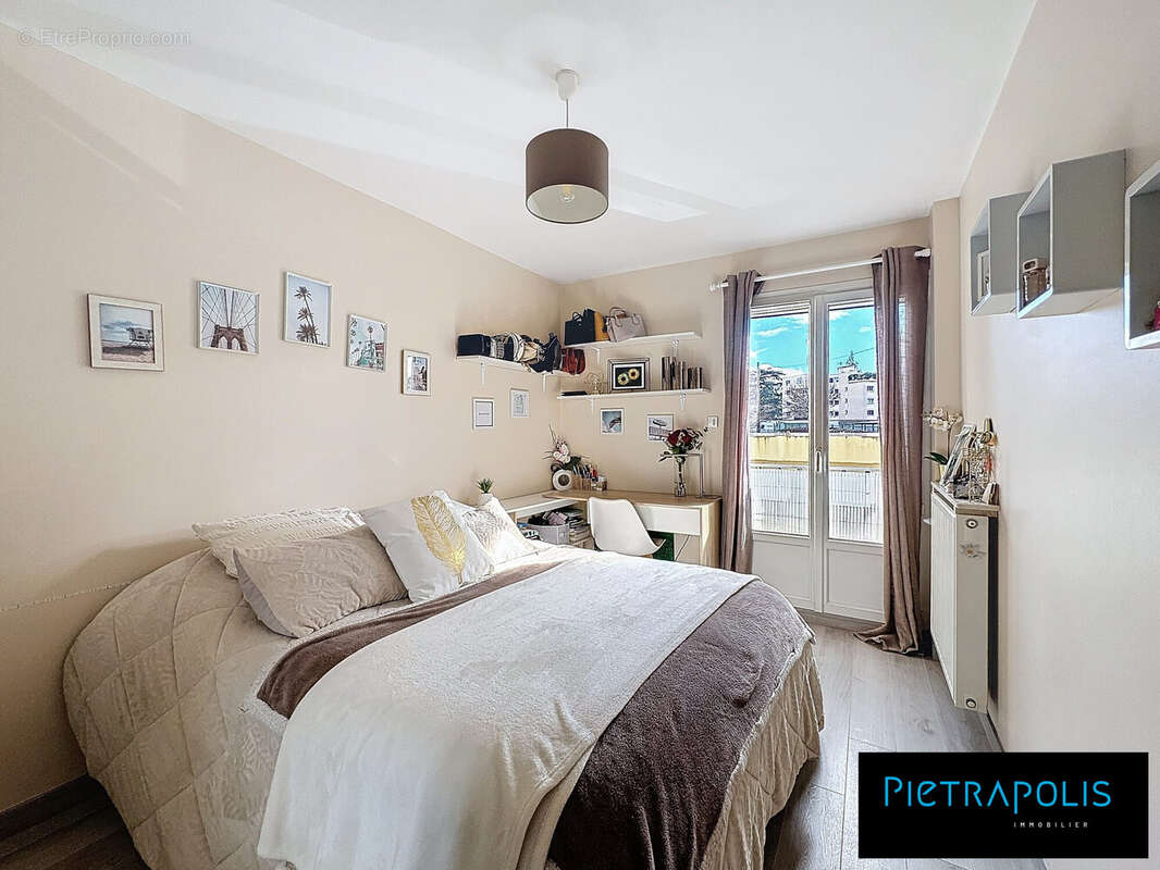 Appartement à TASSIN-LA-DEMI-LUNE