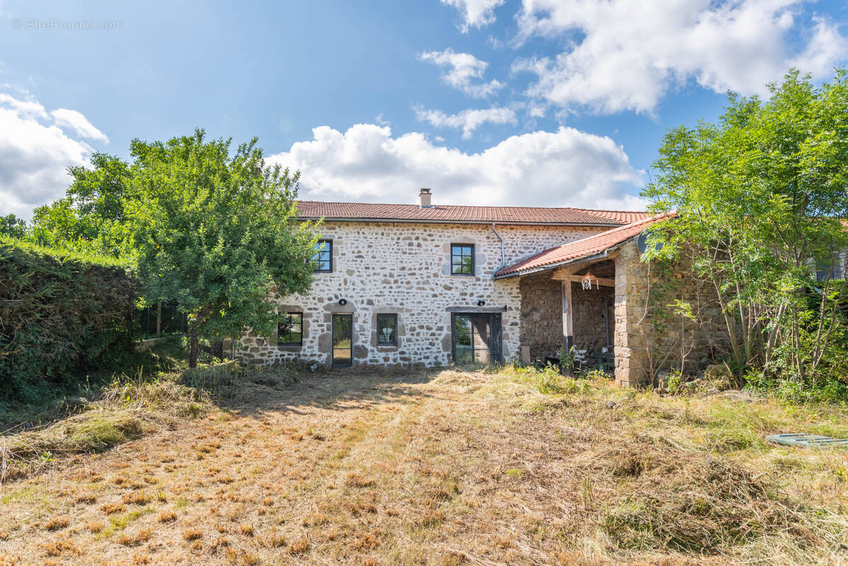 Maison à BELLEVUE-LA-MONTAGNE