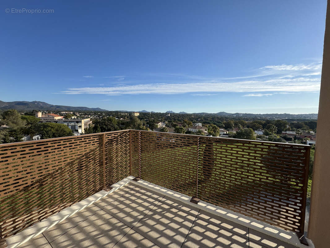 Appartement à FREJUS