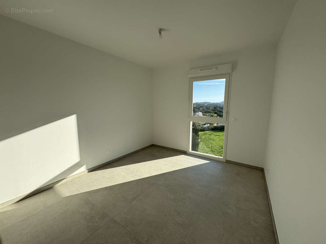 Appartement à FREJUS