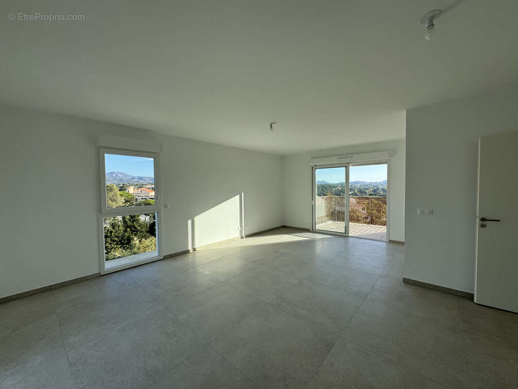 Appartement à FREJUS