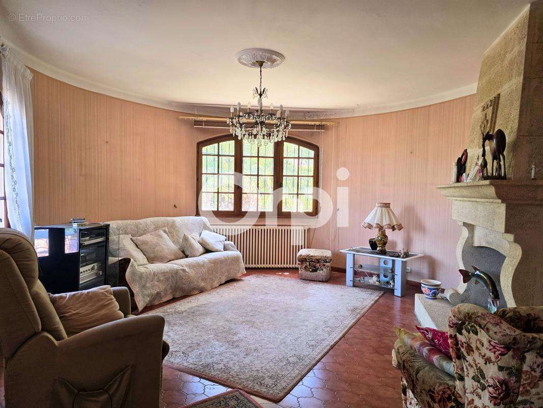 Maison à MANDELIEU-LA-NAPOULE