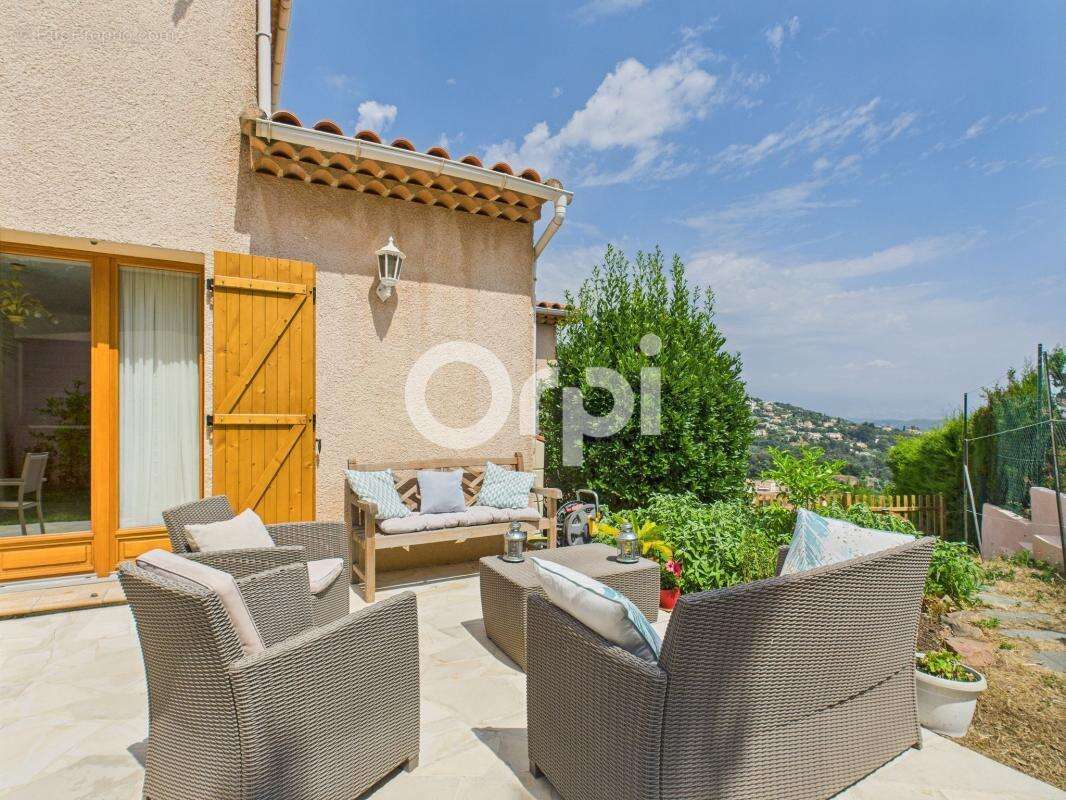 Maison à MANDELIEU-LA-NAPOULE