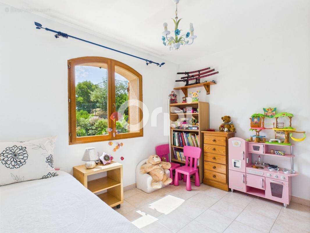 Maison à MANDELIEU-LA-NAPOULE