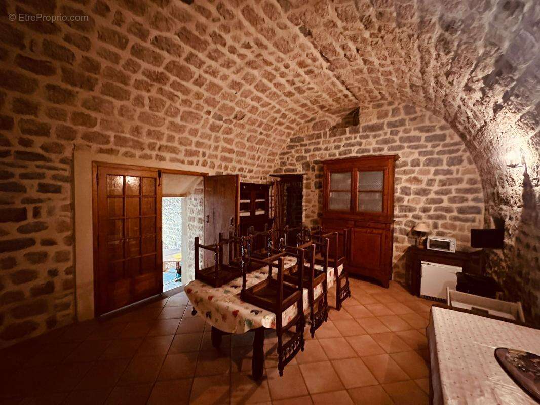 Maison à LAURAC-EN-VIVARAIS