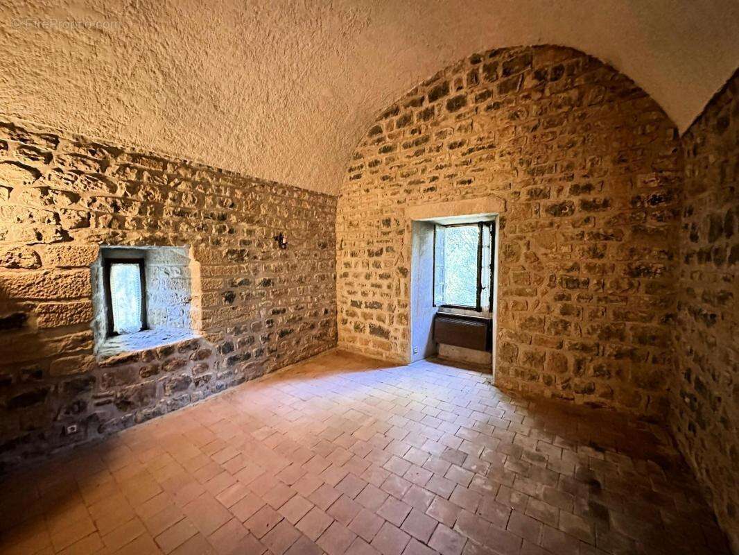 Maison à LAURAC-EN-VIVARAIS