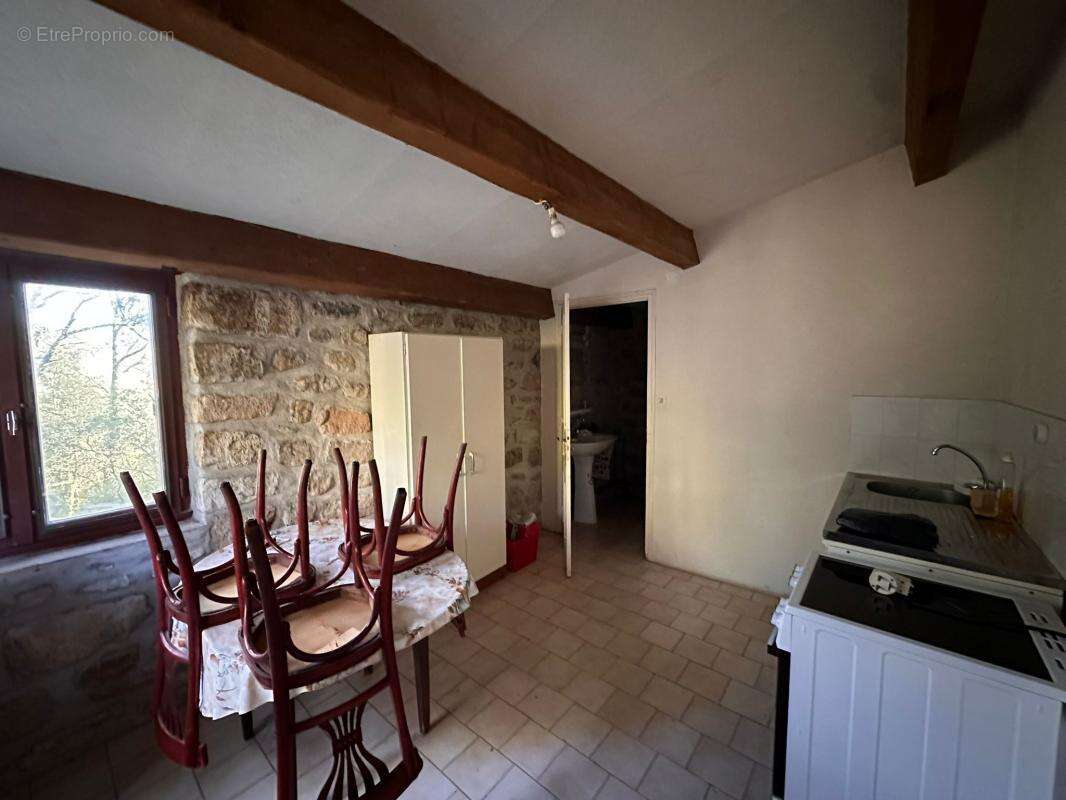 Maison à LAURAC-EN-VIVARAIS