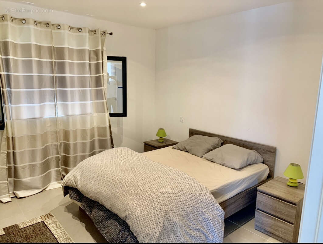 Maison à MONACIA-D&#039;AULLENE