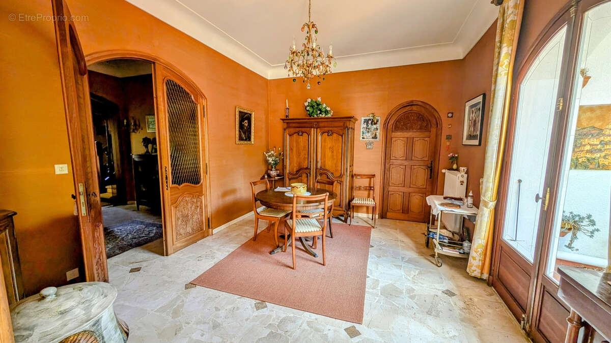 Autre à LAROQUE-DES-ALBERES