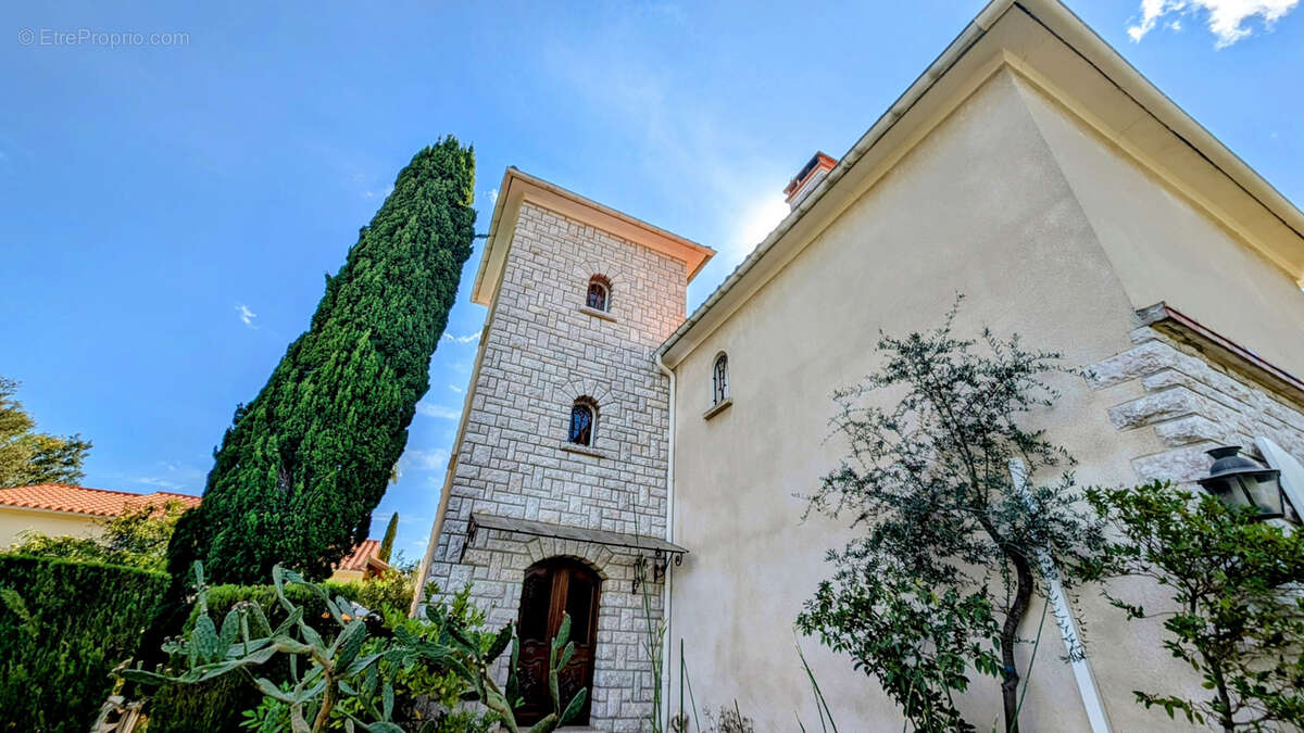 Autre à LAROQUE-DES-ALBERES