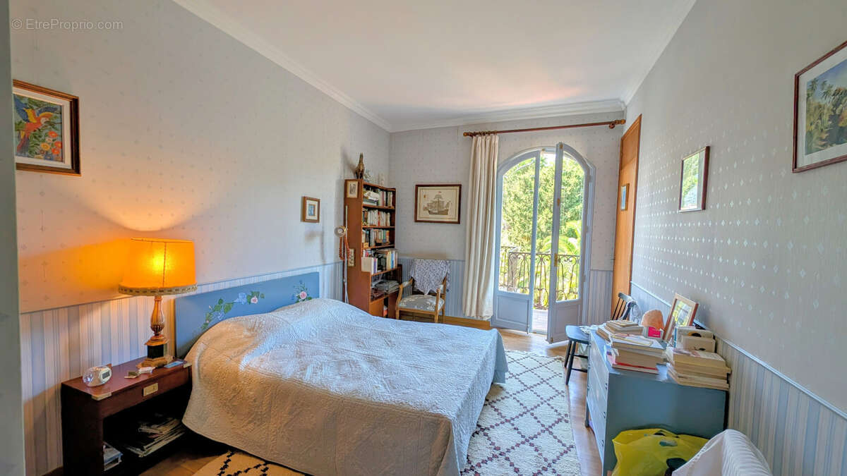 Autre à LAROQUE-DES-ALBERES