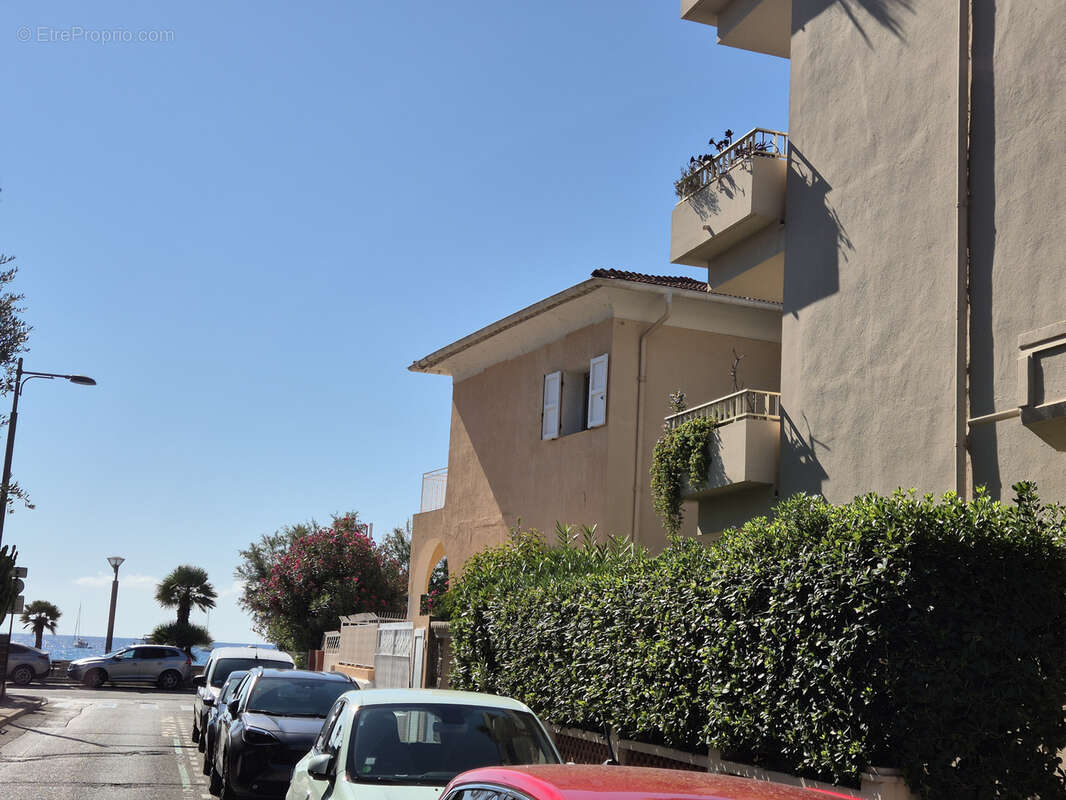 Appartement à ROQUEBRUNE-CAP-MARTIN